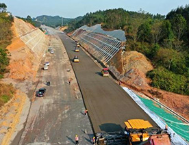 广西：大塘至浦北高速公路项目有序复工建设