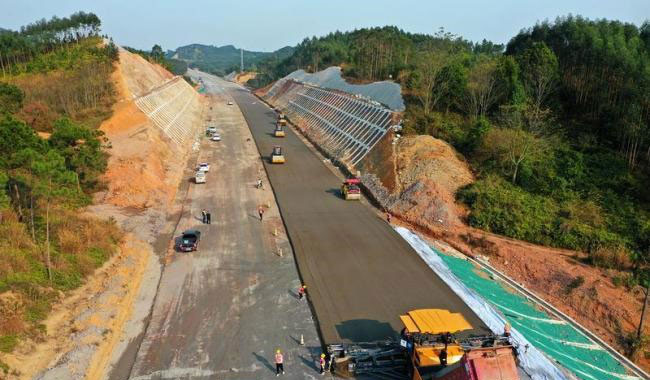 Shandong Huaan Participated in the Construction of Guangxi Expressway Project