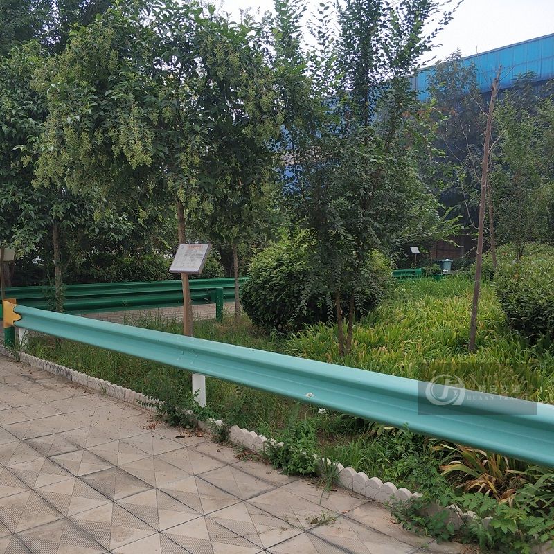 China national standard GB plastic painted crash barrier guardrail beams