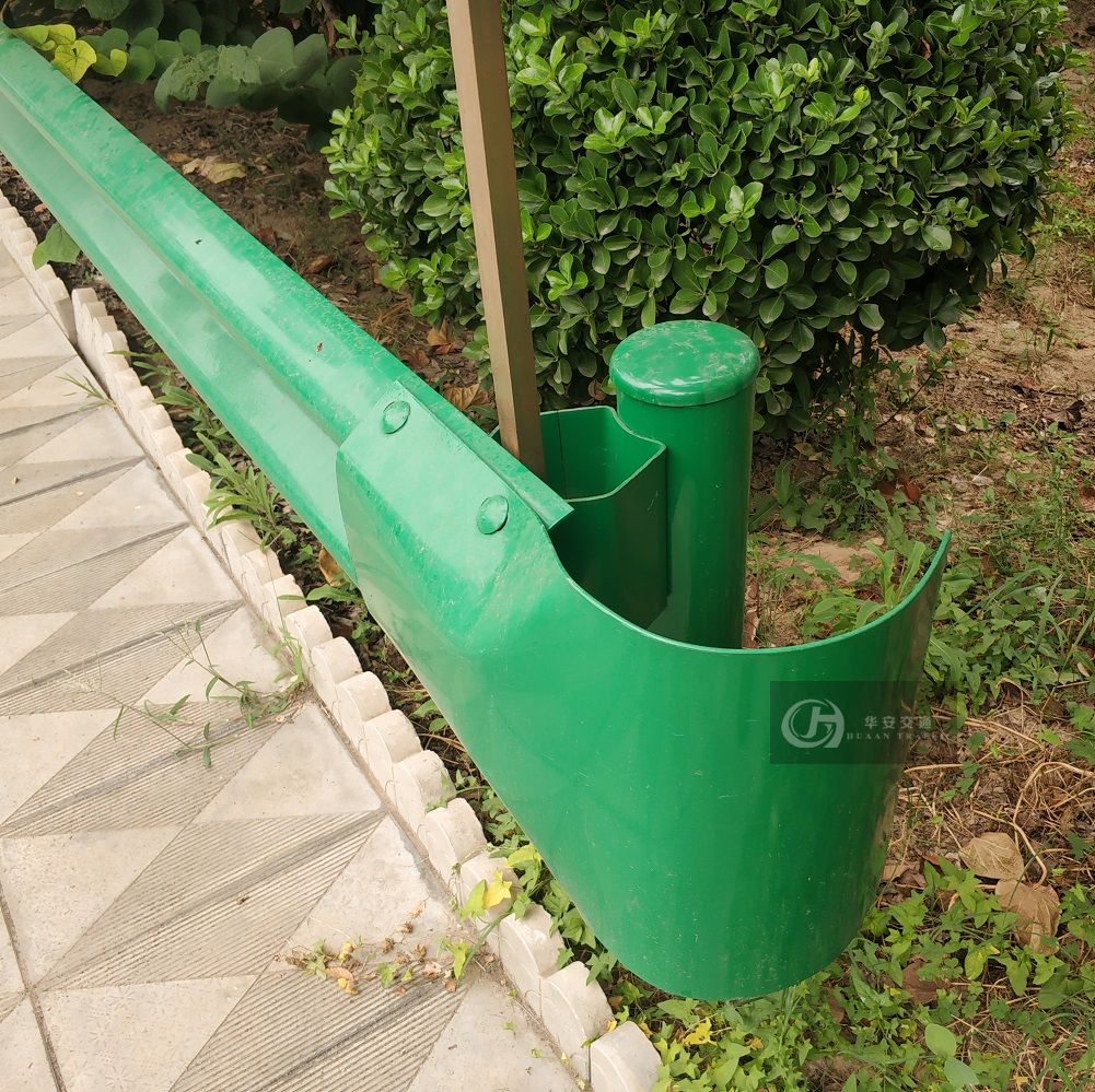 China national standard GB plastic painted crash barrier guardrail beams